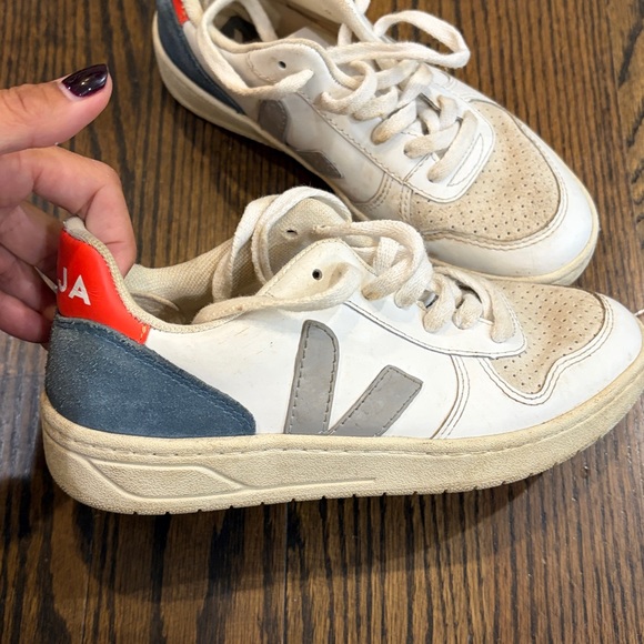 Veja Sneakers with blue and orange pop size 35 eu/ 4 us - Picture 5 of 7